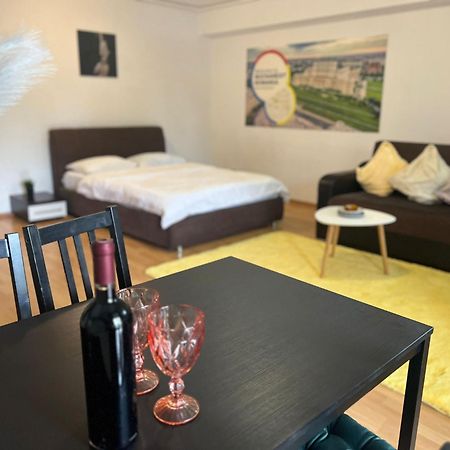 Tranzzit Airport Apartament أوتوبين المظهر الخارجي الصورة